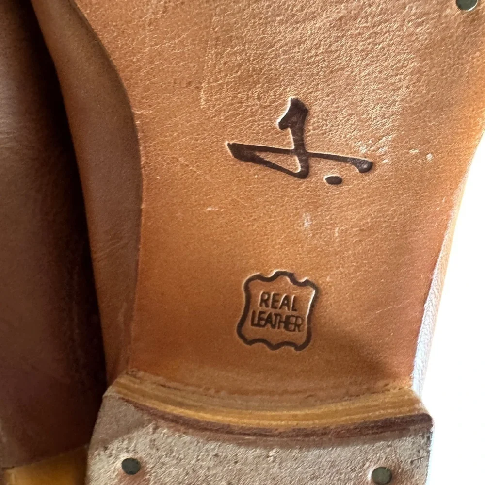 J Shoes Chelsea Boots Size 8.5